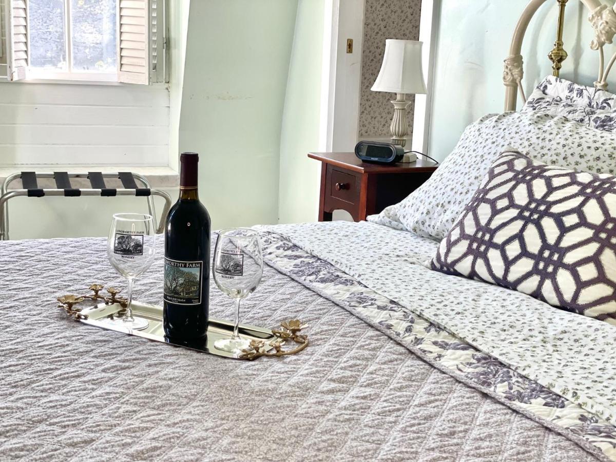 The Langworthy Inn & Winery Westerly Room photo
